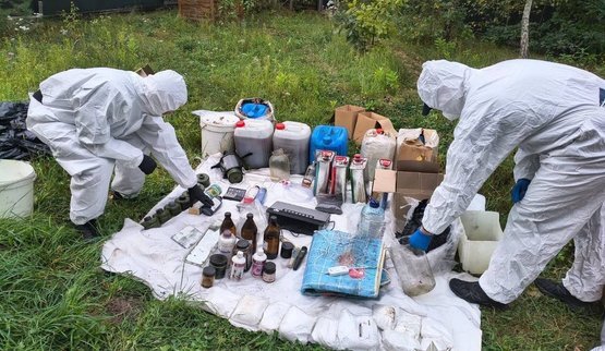 Операція Breaking Bad: Нацполіція ліквідувала дві нарколабораторії та перекрила канали постачання наркотиків. ФОТОрепортаж