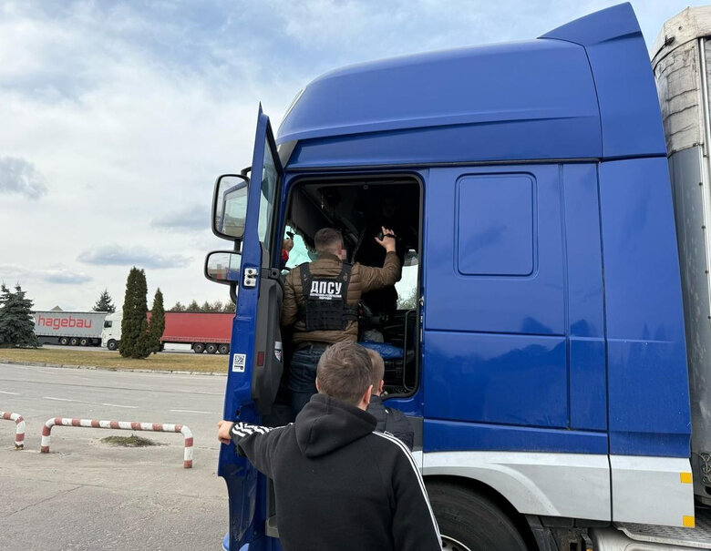 Киянин намагався перетнути кордон у спальному мішку та був затриманий прикордонниками