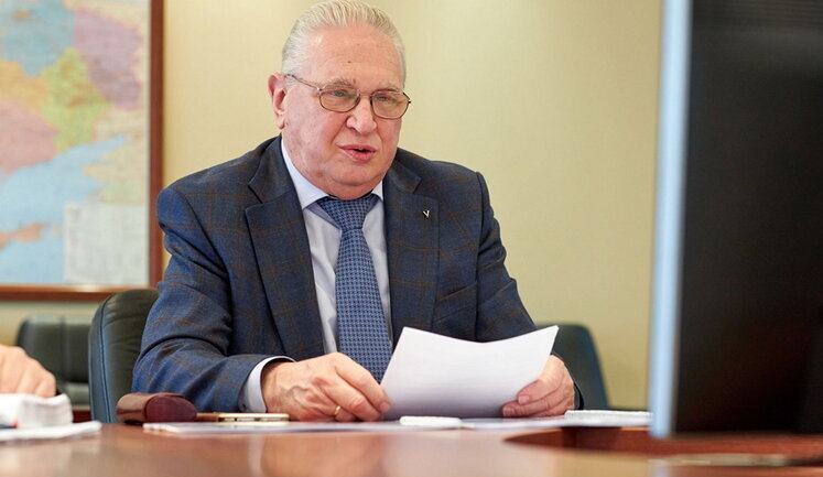 Борг "Укрзалізниці" перед Крюківським вагонобудівним заводом перевищив 1,4 мільярда гривень