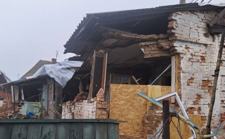 Наслідки обстрілів Нікополя 14 травня