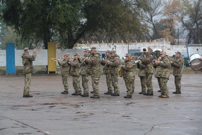 Воины 55-й артиллерийской бригады вернулись на ротацию из зоны ООС в Запорожье 04 Воины 55-й артиллерийской бригады вернулись на ротацию из зоны ООС в Запорожье 04