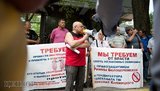 Акцию журналистов под ГПУ пытались разогнать с помощью "бомбы" и старого судебного решения. ФОТОрепортаж