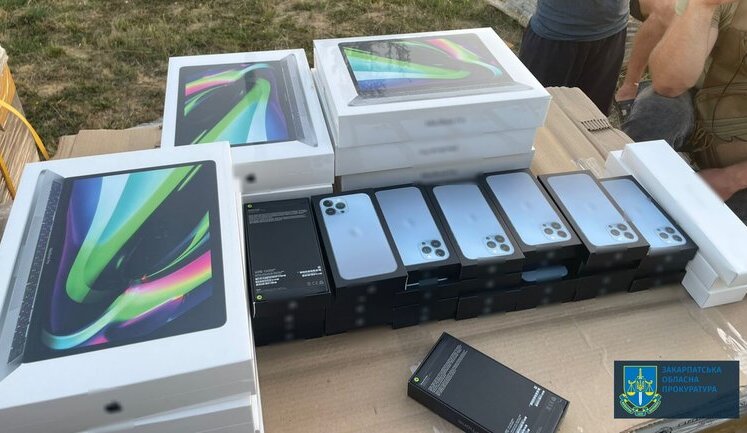 5,4 тис. гаджетів Apple щодня контрабандою ввозять до України через митницю, бюджет втрачає кошти, - Плінський