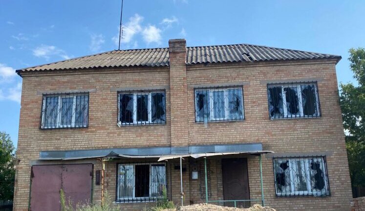 Russians attacked two districts of Dnipropetrovsk region: one dead and five wounded, houses, gas pipelines and power lines damaged. PHOTOS