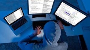 Киберполиция задержала участника атаковавшей мировые банки хакерской группировки. ВИДЕО