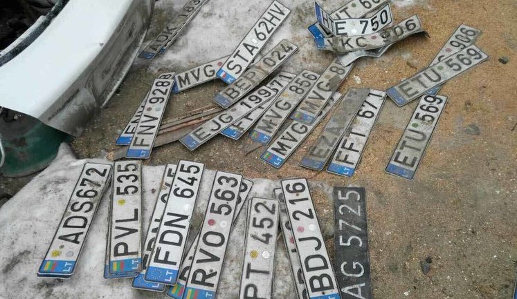 Питання автомобілів з іноземною реєстрацією потребує негайного врегулювання, - голова МВС