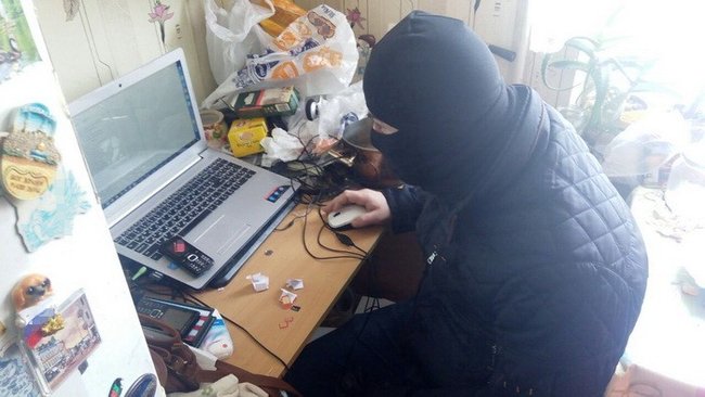 Два адміністратори антиукраїнських груп у соцмережах затримані в Києві, - СБУ 01
