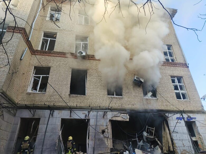 лікарня в Сумах після удару Шахедів