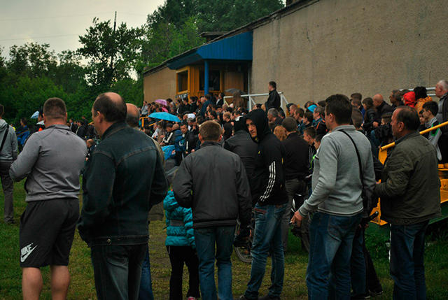 Ватажок бойовиків Захарченко розпорядився провести матч на віджатому в Ахметова стадіоні. Гратимуть бойовики на честь Гіві і Мотороли 05