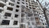 Війська РФ ударили дроном по багатоповерхівці у Харкові: є значні руйнування, 11 постраждалих (оновлено)