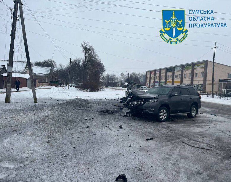 Russian troops shell Krasnopillia in Sumy region, woman is killed 02