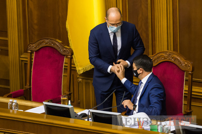 Книга про чекістів для Папієва, Шуфрич обговорює купівлю картини, слуги народу обурюються через протести ФОПів: 100% це охлократія, - день роботи ВР 4 грудня 33