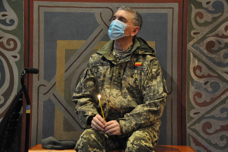 У Києві відбулась панахида за загиблими захисниками Донецького аеропорту 04 У Києві відбулась панахида за загиблими захисниками Донецького аеропорту 04