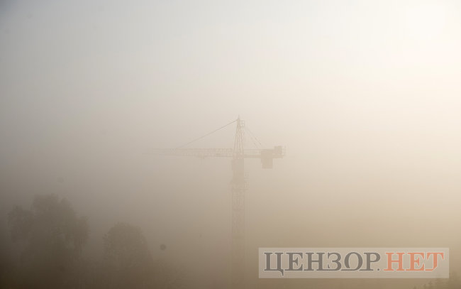 Киев в тумане: столицу окутала полупрозрачная пелена 07