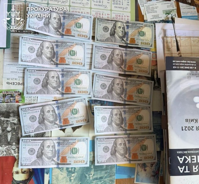 На Рівненщині викладача-депутата викрили на $1000 за вступ до коледжу для ухилення від мобілізації