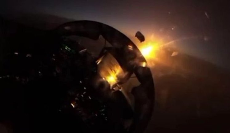 Пілот українського МіГ-29 знищує дві повітряні цілі. ВIДЕО