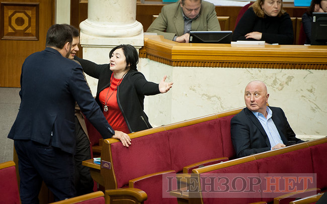 Розмова Лозового з Новинським і Папієвим та суперечка Парубія з Яценком, - день роботи ВР 5 грудня 18