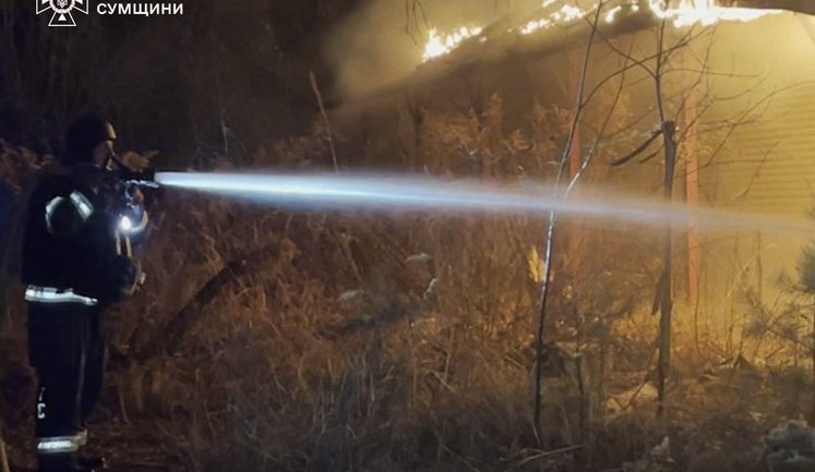 Окупанти атакували Сумщину: загинув чоловік, виникли перебої з електропостачанням