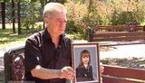 За жестокое убийство жены, милиционера осудили на один год и три месяца: Он ее резал ножом, рубил топором, а ребенка выбросил на трассе. + ВИДЕО.