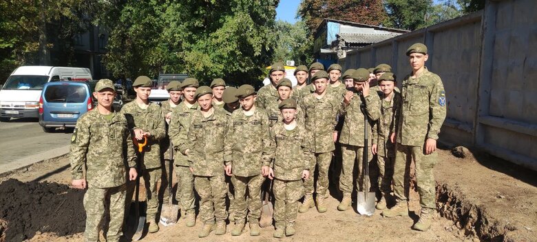 Алею пам’яті захисників України відкриють у Києві 14 жовтня 03