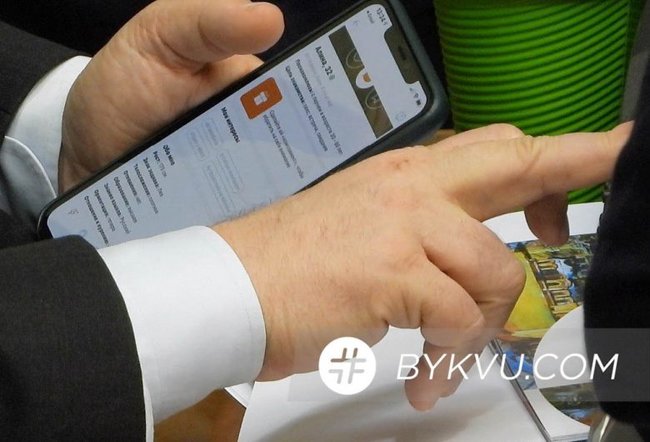 Секс захищений, класика та орал. Година - 100$: Журналісти зняли листування слуги народу Яременка з повією. Нардеп заявив, що влаштував провокацію 03