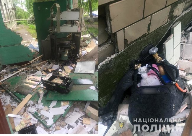 Полицейские задержали двух иностранцев, которые взорвали банкомат и похитили более 400 тыс. грн на Черкасщине 03