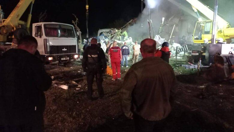 Удар по передмістю Дніпра: вночі з-під завалів будинку врятували чотирьох людей 08