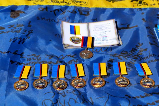 Mariupol tactical force scouts awarded on their professional holiday 02 Mariupol tactical force scouts awarded on their professional holiday 02