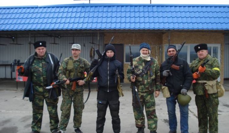 Участник оккупации Крыма казак Панчук о захвате полуострова: "Это организовала власть. Нас обзванивали днем и ночью. Нам государство, Россия дала автоматы". ФОТОрепортаж