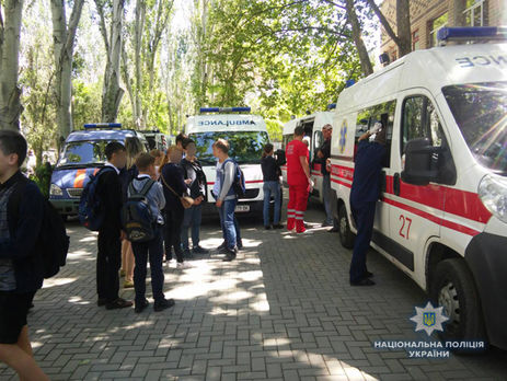 Масові отруєння школярів: звичайне хуліганство чи спланована акція? 03
