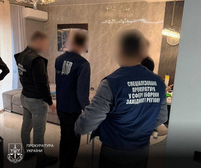 Начальника одного з Волинських ТЦК викрили на хабарі