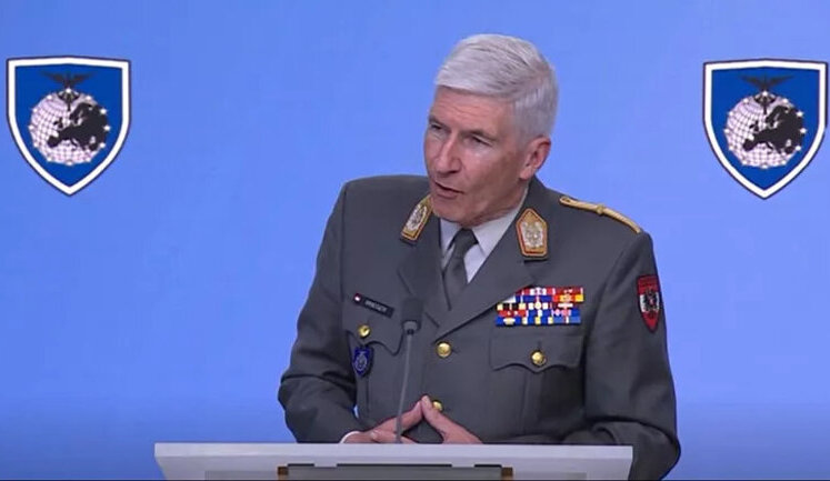 Євросоюз цього року планує подвоїти поставки Україні боєприпасів великого калібру, - голова військового комітету Брігер