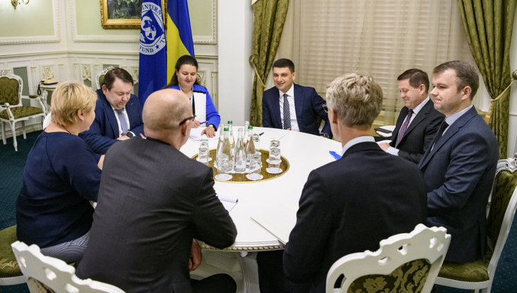 Hroisman meets with IMF representatives. PHOTO