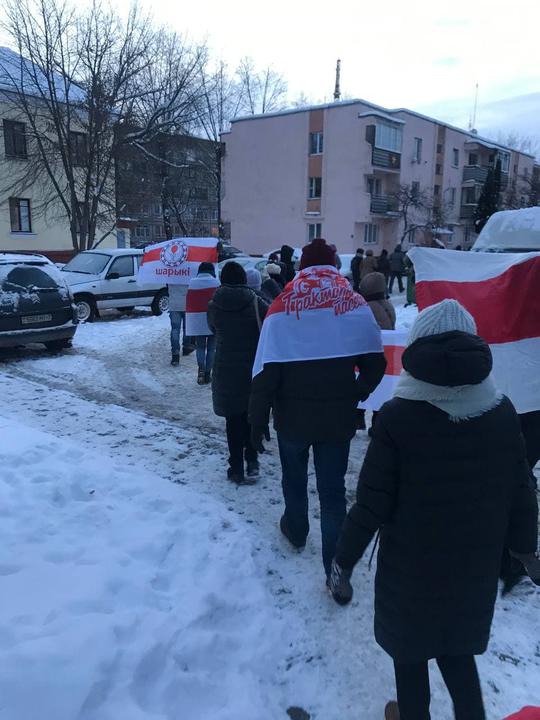Акции протеста прошли в разных городах Беларуси, силовики задержали не менее 10 человек 02