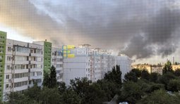 У Ростовській області після атаки палають нафтобаза та завод ОПК РФ