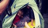 Журналисты открыли у МВД "Временный информационный центр" в туристической палатке. ФОТОрепортаж+ВИДЕО
