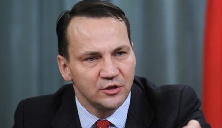 Shmyhal and Sikorski discussed need for balanced deal at border crossing points