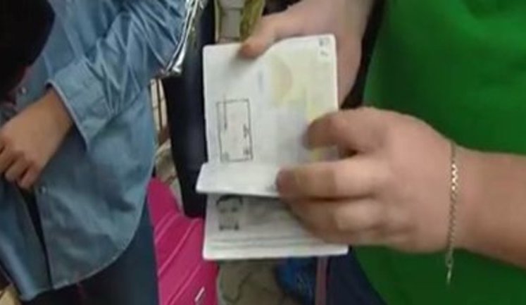 "Паспорт новенький. Штампик є. Уся процедура - 15 секунд", - українські пасажири першого "безвізового" поїзда з Києва до польського Перемишля. ВIДЕО