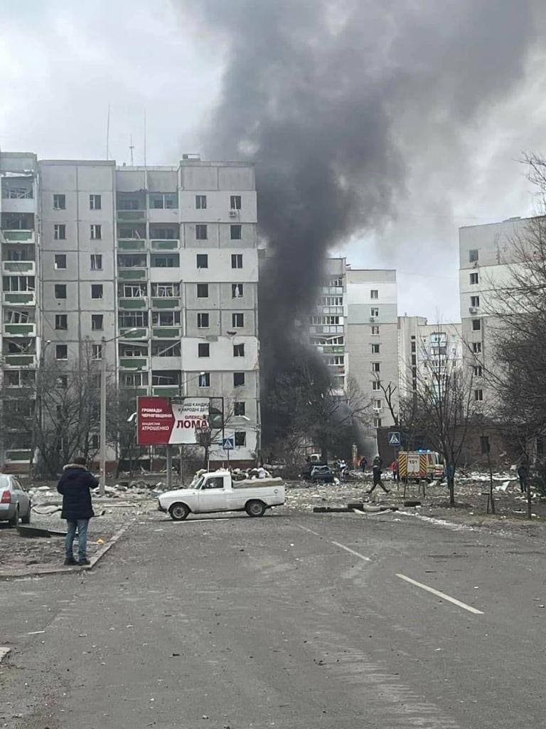 Російські окупанти нанесли ракетний удар по житловим будинкам у центрі Чернігова: И это они, бл#дь, не бомбят дома жилые?! Это п#здец! 01