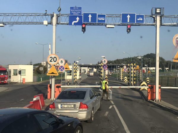 Саакашвілі прибув у пункт пропуску Шегині, - Рух нових сил 02 Саакашвілі прибув у пункт пропуску Шегині, - Рух нових сил 02
