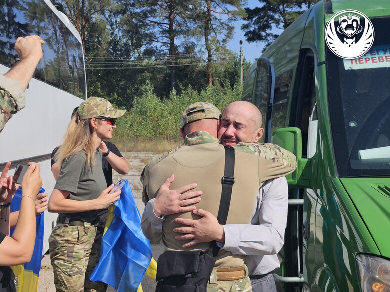 звільнені полонені