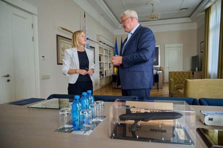 Девіс