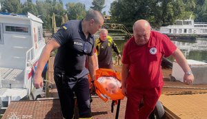 У Кременчуці рятувальники організували переправу через Дніпро після атаки дронів. ВІДЕО+ФОТОрепортаж