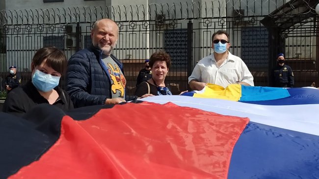 Россия = Хамас: под посольством РФ в Киеве состоялся митинг солидарности с Израилем 03