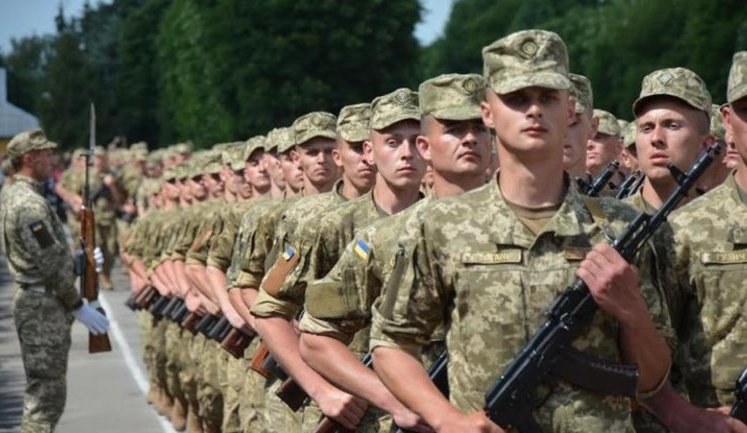 Рада приняла в первом чтении законопроект о внесении изменений в Закон Украины "О воинской обязанности и военной службе". ВИДЕО