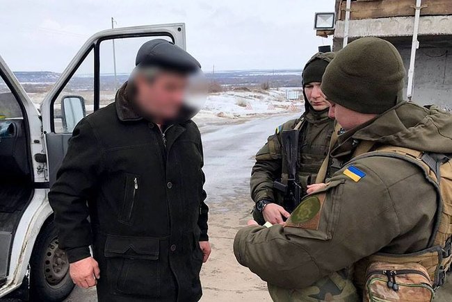 Найманця РФ затримано на блокпосту в зоні ООС 01
