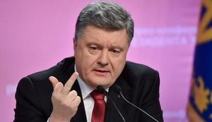 Путин - первый, кто против децентрализации Украины. Если изменения не нравятся РФ - мы идем правильным путем, - Порошенко