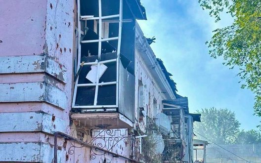 Атака на Дніпро: ворог бив касетними боєприпасами, зафіксовано масштабні руйнування. ФОТО