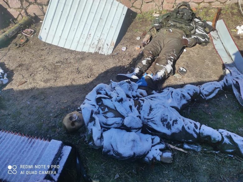 Russian occupiers devoured by dogs, killed by soldiers of 72nd Brigade in battles for Moshchun in Kyiv region 03 Russian occupiers devoured by dogs, killed by soldiers of 72nd Brigade in battles for Moshchun in Kyiv region 03
