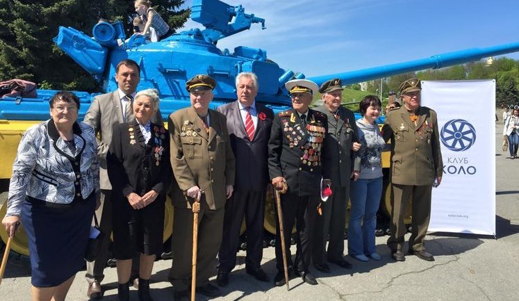 Remembrance Day celebration, where UPA veterans, veterans of the Soviet Army and representatives of volunteer battalions first sat shoulder to shoulder was held in Kyiv. PHOTOS
